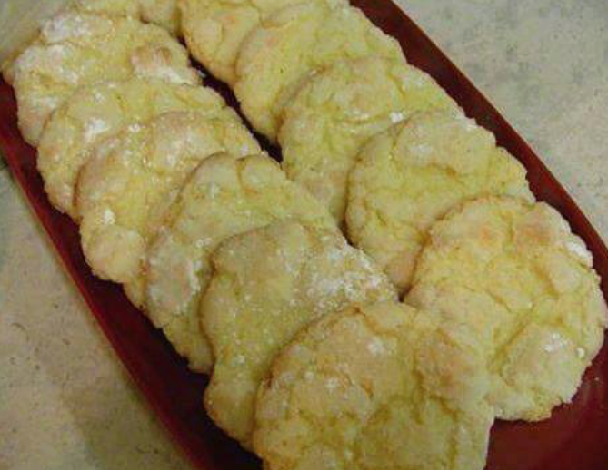 GOOEY BUTTER COOKIES