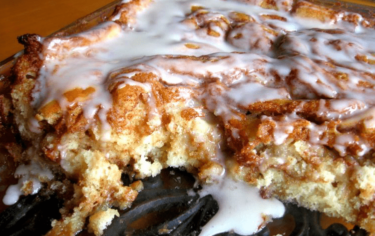 Cinabun Cake (Cinnamon Bun Cake)