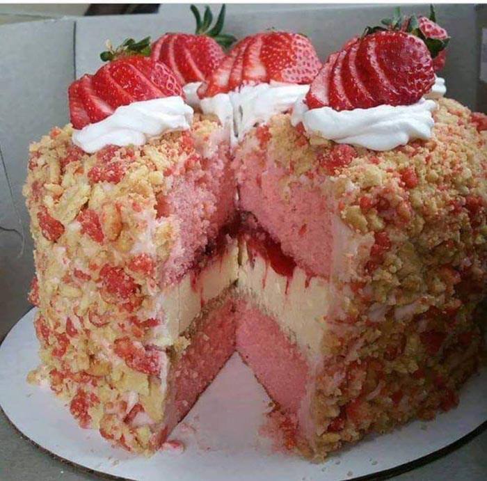 strawberry shortcake cheesecake