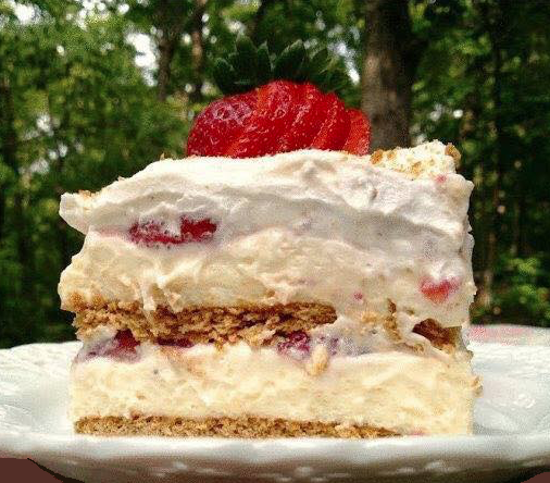 strawberry cream cheese icebox cake!