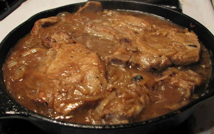smothered pork chops crock pot