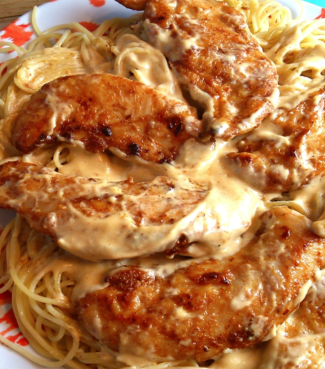 Chicken Spadhetti With Delicious Sauce