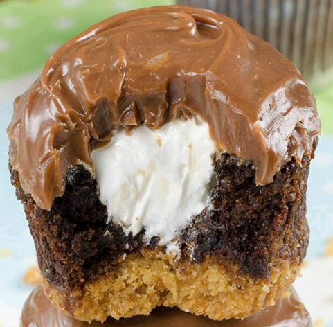 Hershey S’mores Cupcakes